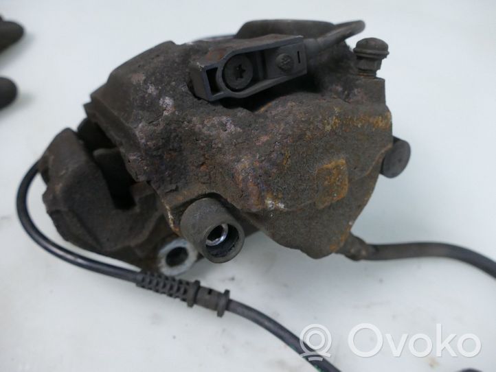 Mercedes-Benz SLK R170 Caliper de freno delantero 