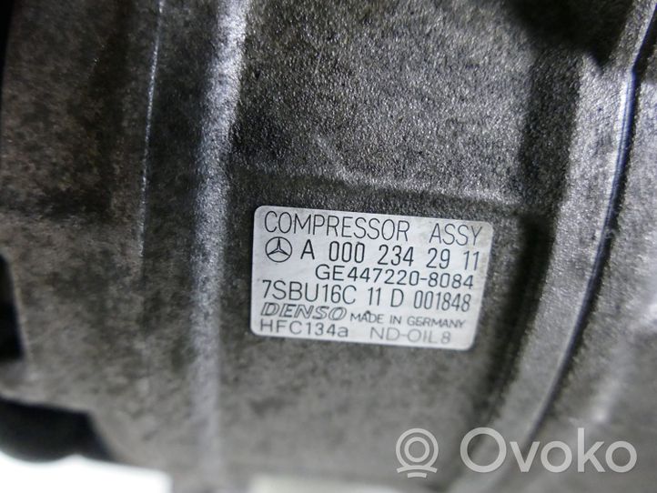 Mercedes-Benz SLK R170 Ilmastointilaitteen kompressorin pumppu (A/C) A0002342911