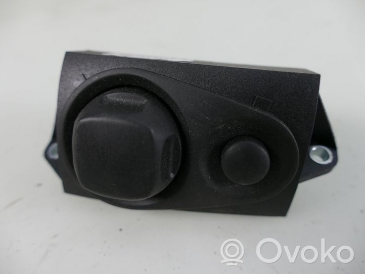 Audi A8 S8 D3 4E Vairo padėties reguliavimo jungtukas 4E0953551