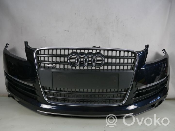 Audi Q7 4L Priekinis bamperis 4L0807437