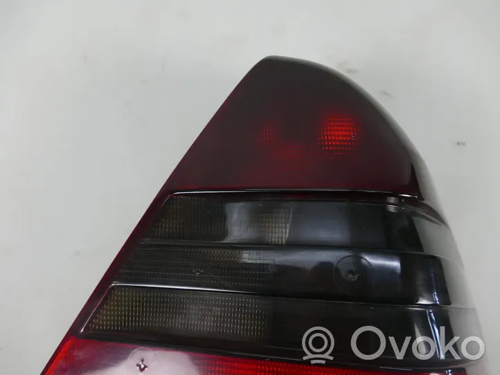 Mercedes-Benz C W202 Luci posteriori 2028203664