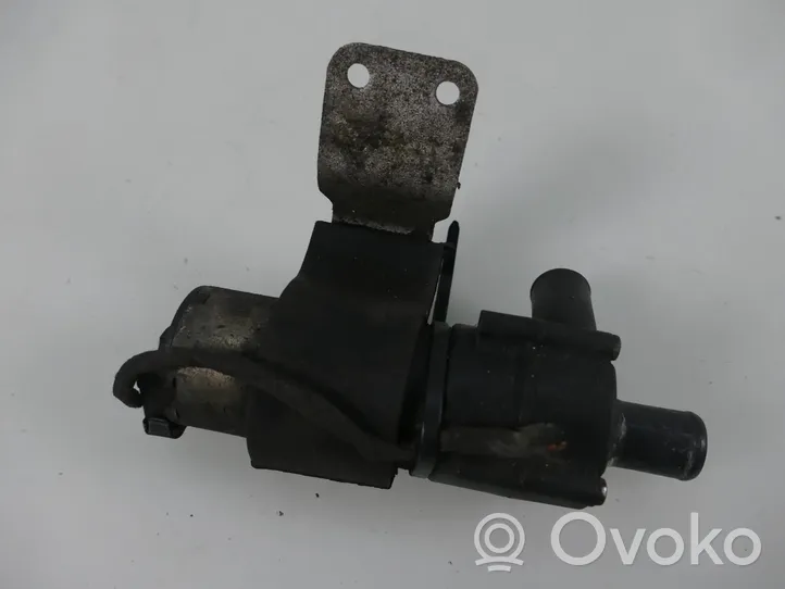 Mercedes-Benz C W202 Pompe à eau de liquide de refroidissement 0018351164