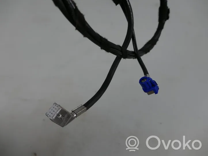 Mercedes-Benz C W204 Kabel do zmieniarki CD A2048205015