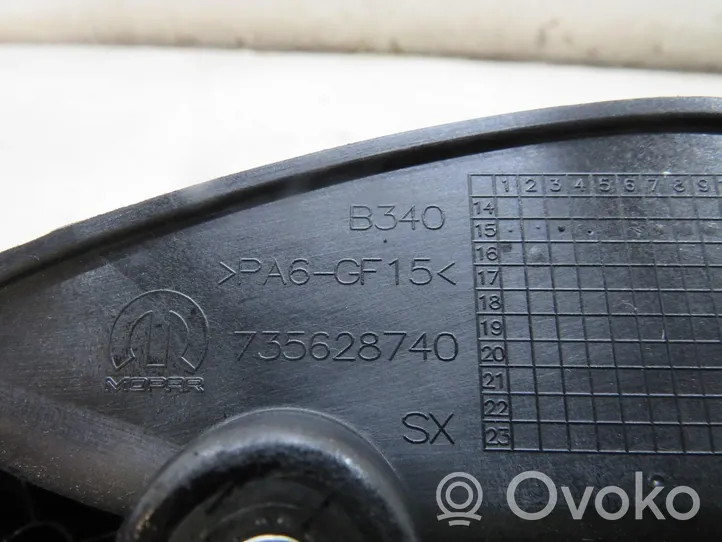 Fiat 500X Zaczep bagażnika 735628740