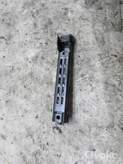 Volkswagen PASSAT B7 Rail de réglage hauteur de ceinture de sécurité 6390901100008