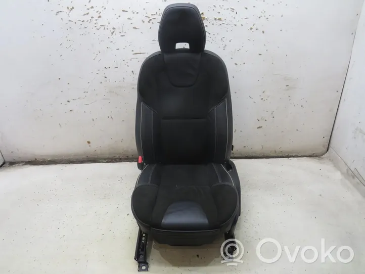 Volvo V40 Sedile anteriore del conducente 