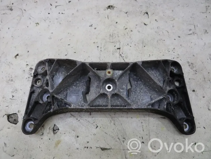 BMW 6 F12 F13 Support de boîte de vitesses 24168110