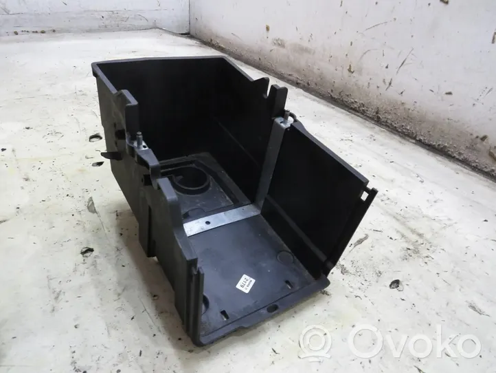 Ford Kuga II Vassoio scatola della batteria AM51-10723-AD