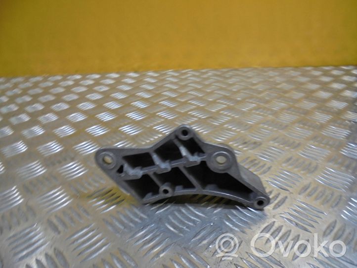 Audi A6 S6 C7 4G Support de boîte de vitesses 0B5301184