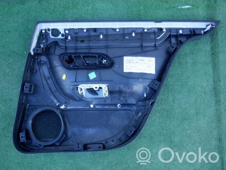 Volkswagen PASSAT CC Takaoven verhoilu 3C8867211AG