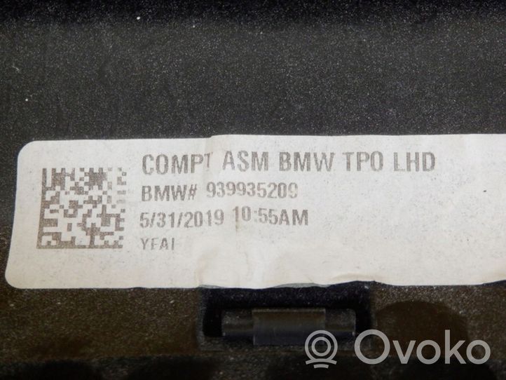 BMW X5 G05 Hansikaslokero 939935209