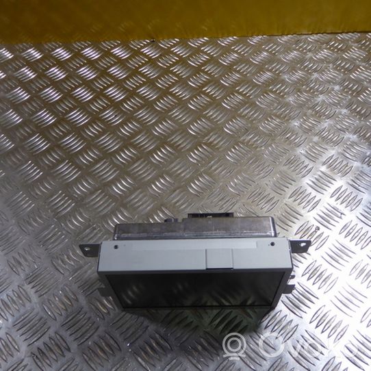 Ford Mustang VI Monitori/näyttö/pieni näyttö FR3T18B955FB