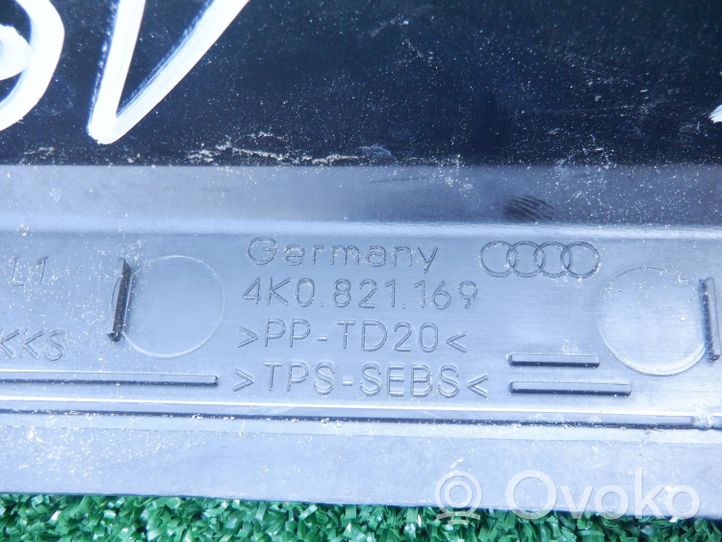 Audi A6 S6 C8 4K Rivestimento passaruota anteriore 4K0821169