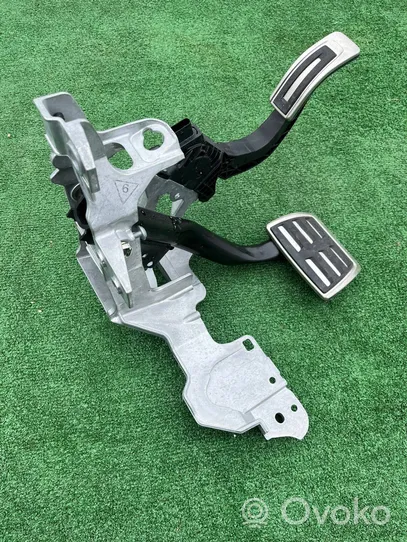 Audi A4 S4 B9 Brake pedal bracket assembly 8W1723117