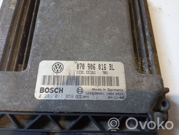 Volkswagen Touareg I Moottorin ohjainlaite/moduuli 070906016BL