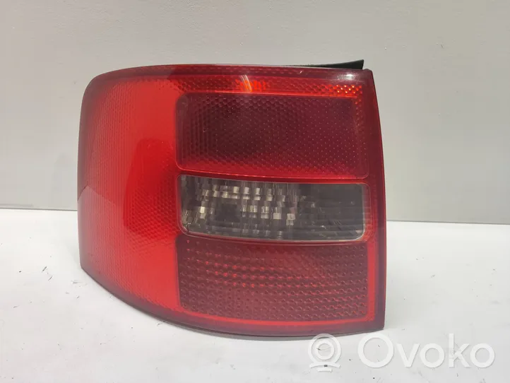 Audi A6 S6 C5 4B Lampa tylna 4B9945095F