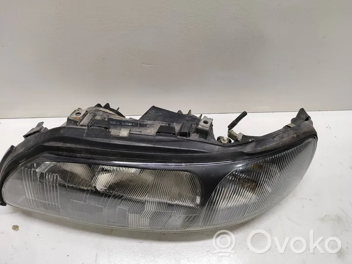 Volvo V70 Lampa przednia 02A00HCR011b