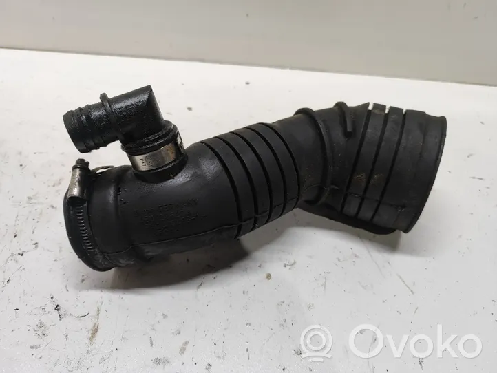 4B0129627A Audi A4 S4 B5 8D Turbo air intake inlet pipe/hose, 15.00 € RRR