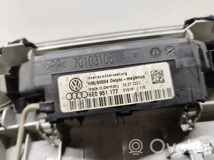 Audi A4 S4 B6 8E 8H Światło fotela przedniego 8E0951177