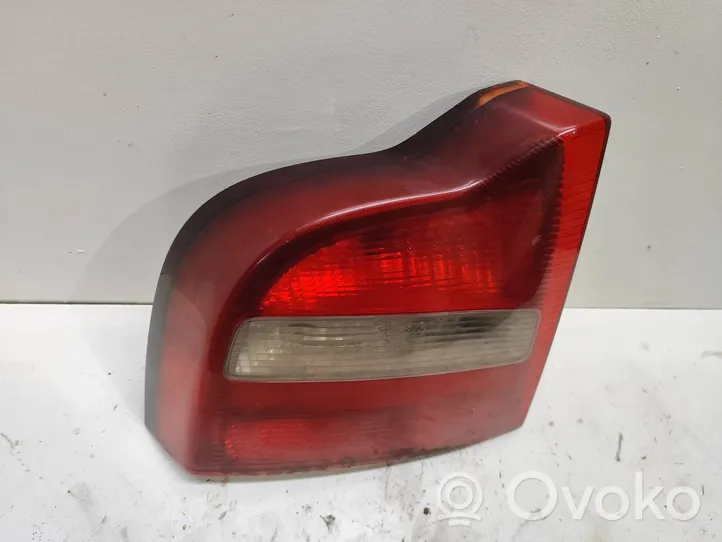 Volvo S80 Aizmugurējais lukturis virsbūvē 0275202