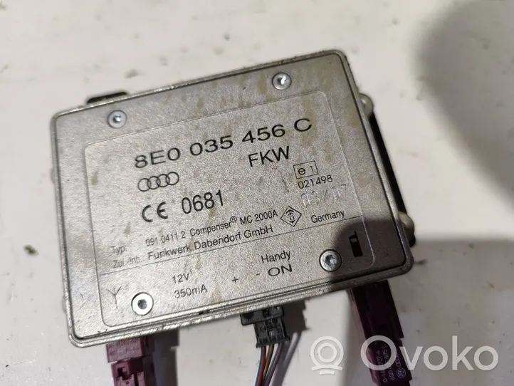 Audi A4 S4 B7 8E 8H Antenas pastiprinātājs 8E0035456C