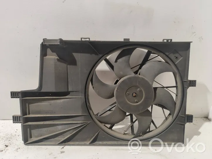 Mercedes-Benz A W168 Elektrisks radiatoru ventilators 1685000193