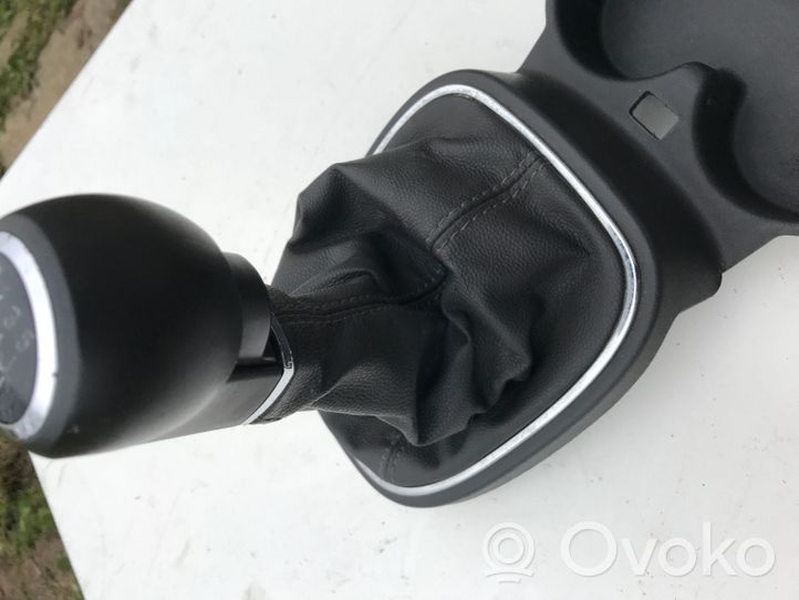 Opel Corsa D Rivestimento in pelle/manopola della leva del cambio 