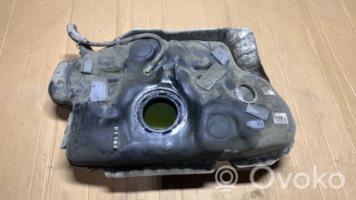 Opel Astra J Serbatoio del carburante 13330771