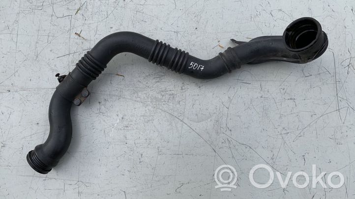 Opel Astra J Manguera/tubo del intercooler 13377051