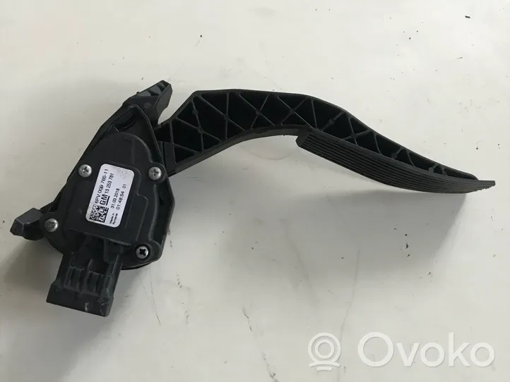 Opel Zafira C Accelerator throttle pedal 13253781