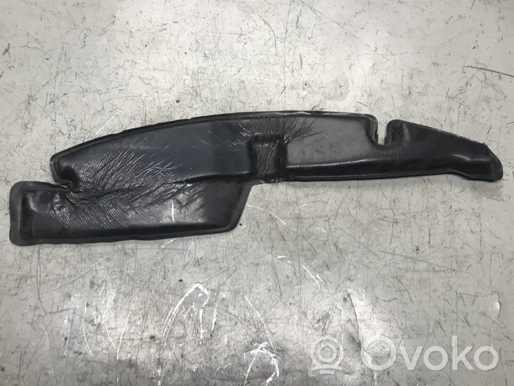 Opel Astra J Supporto/guarnizione in poliuretano espanso del parafango 13321647