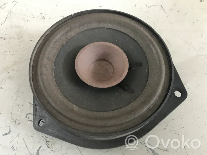 Opel Zafira B Enceinte de porte arrière 90379280