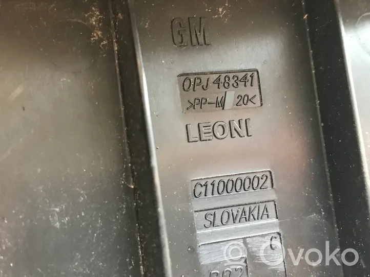 Opel Astra J Dangtelis saugiklių dėžės 0PJ48341