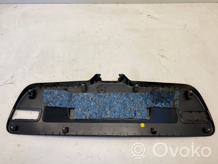 Volkswagen Jetta VI Other trunk/boot trim element 5C6867605A