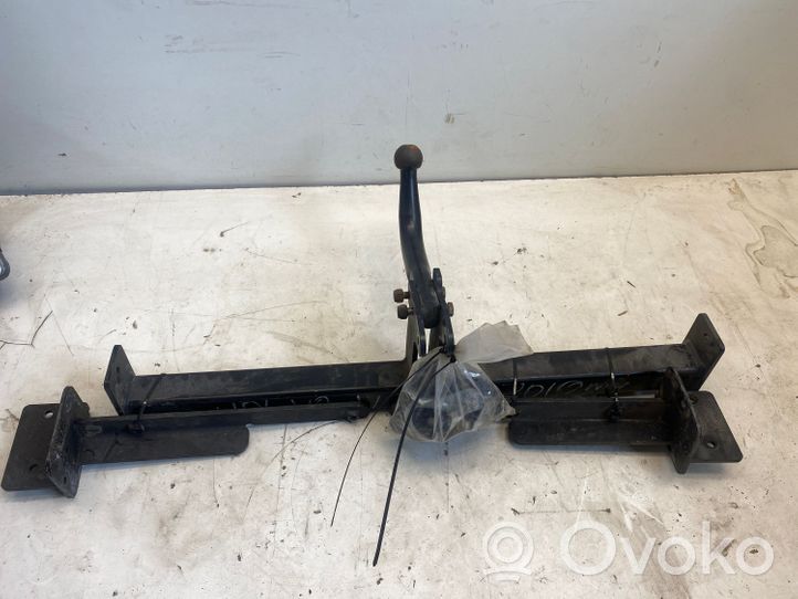 Volvo V50 Detachable tow bar 