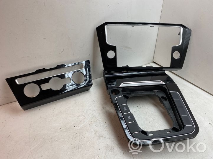 Volkswagen PASSAT B8 Inserti decorativi cornice della consolle centrale 3G1858069D