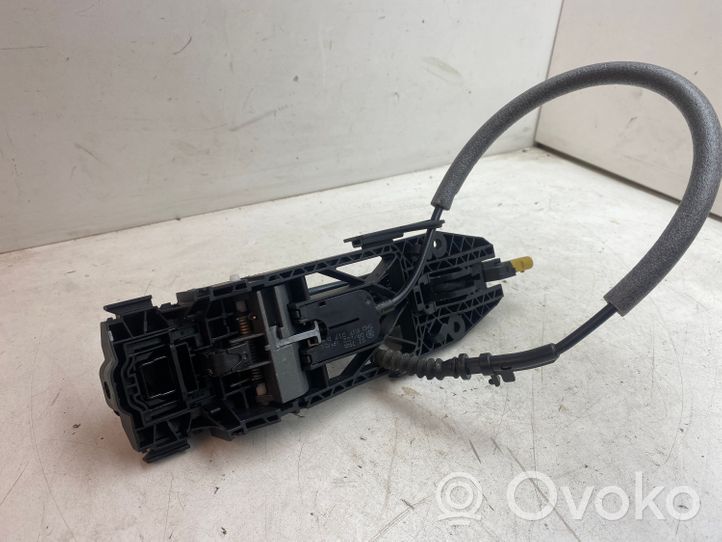 Audi Q2 - Klamka zewnętrzna drzwi przednich 8V0837206A