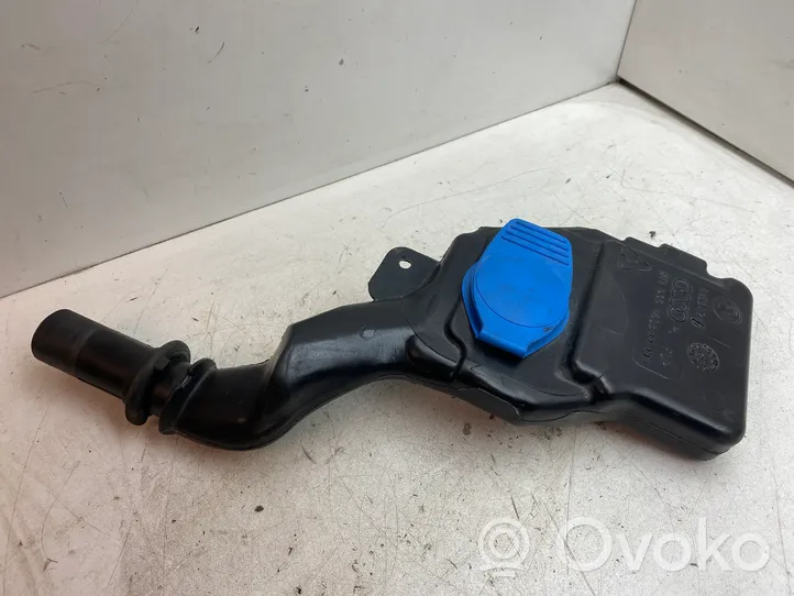 Audi A5 8T 8F Tuyau de remplissage réservoir de lave-glace 8T1955463B