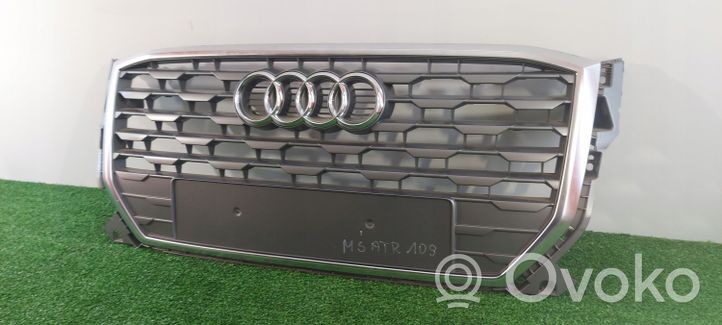 Audi Q2 - Griglia superiore del radiatore paraurti anteriore 81a853651