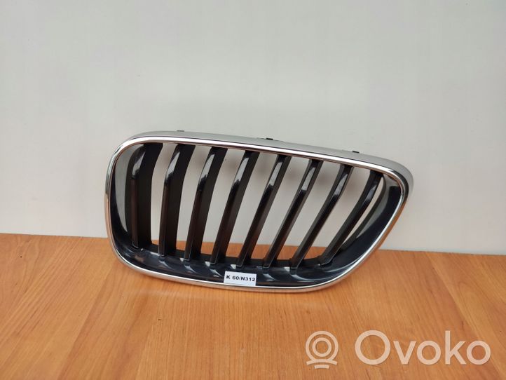 BMW 2 F22 F23 Grille calandre supérieure de pare-chocs avant 7295521