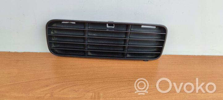 Volkswagen Polo II 86C 2F Grille inférieure de pare-chocs avant 6K5853665A