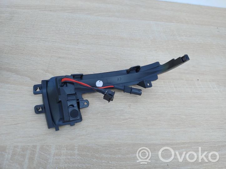 Audi A3 S3 8P Indicatore specchietto retrovisore 8K0949101B