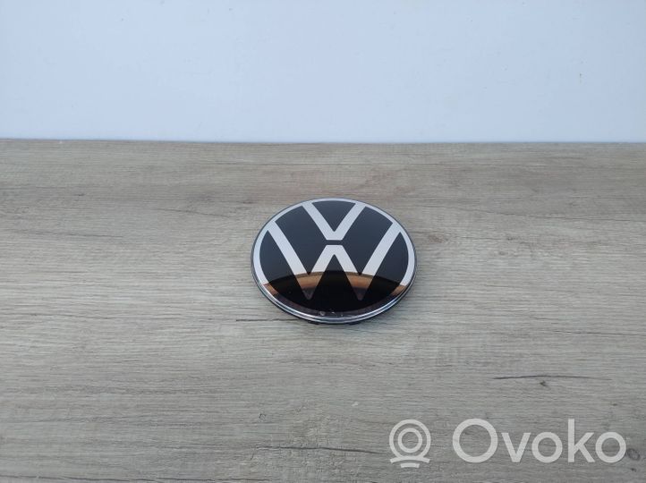 Volkswagen Touareg III Mostrina con logo/emblema della casa automobilistica 760853601E