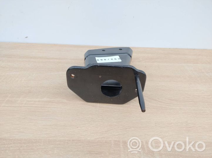 Hyundai Kona I Traversa di supporto paraurti posteriore 86642J9100