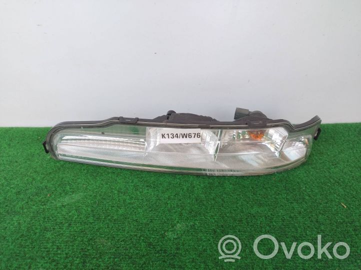 Mercedes-Benz Actros Front indicator light A9678200121