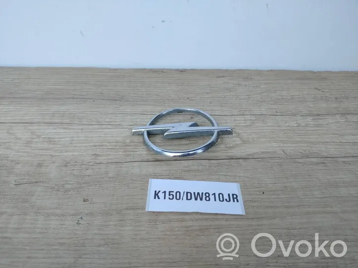 Opel Vectra B Manufacturer badge logo/emblem 90505733