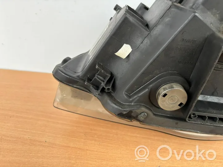 BMW 1 E81 E87 Lampa przednia 63127193388