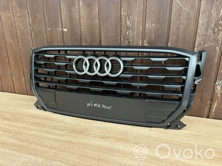 Audi Q2 - Maskownica / Grill / Atrapa górna chłodnicy 81A853651