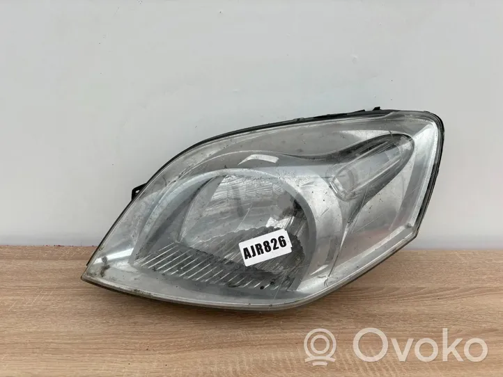 Fiat Qubo Lampa przednia 135319