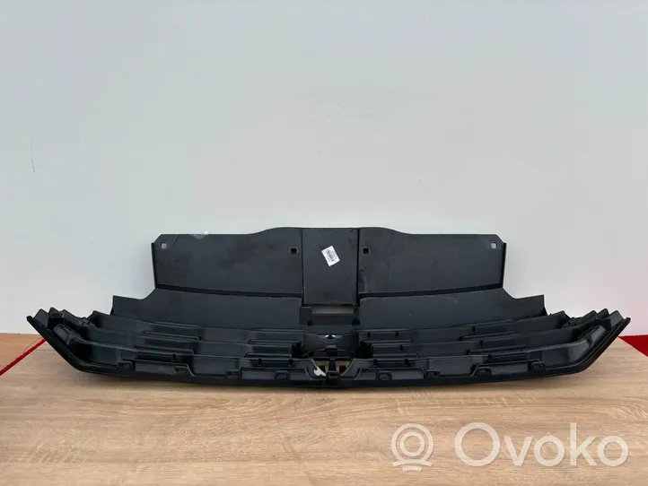 Volkswagen T-Roc Maskownica / Grill / Atrapa górna chłodnicy 2GA853651E